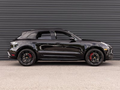 2026 Porsche Macan Macan GTS