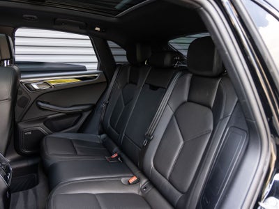 2023 Porsche Macan Macan S