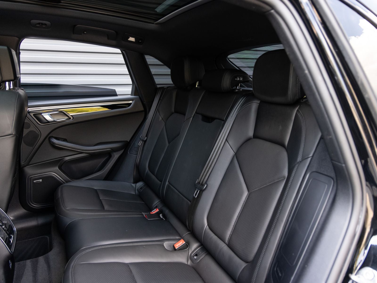 2023 Porsche Macan Macan S