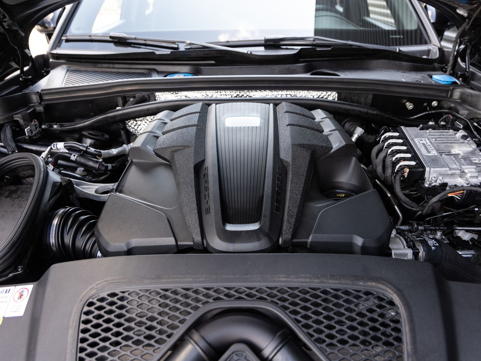 2023 Porsche Macan Macan S