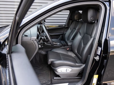2023 Porsche Macan Macan S