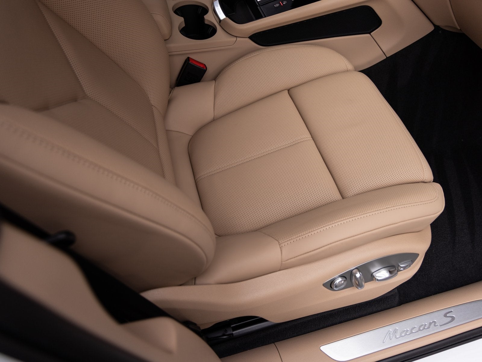 2026 Porsche Macan Macan S