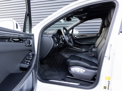 2026 Porsche Macan Macan S