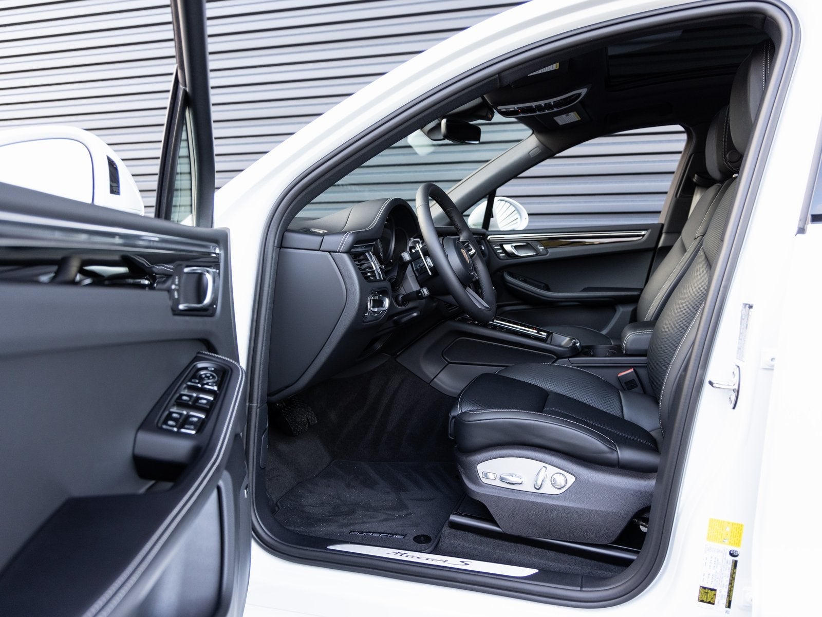 2026 Porsche Macan Macan S