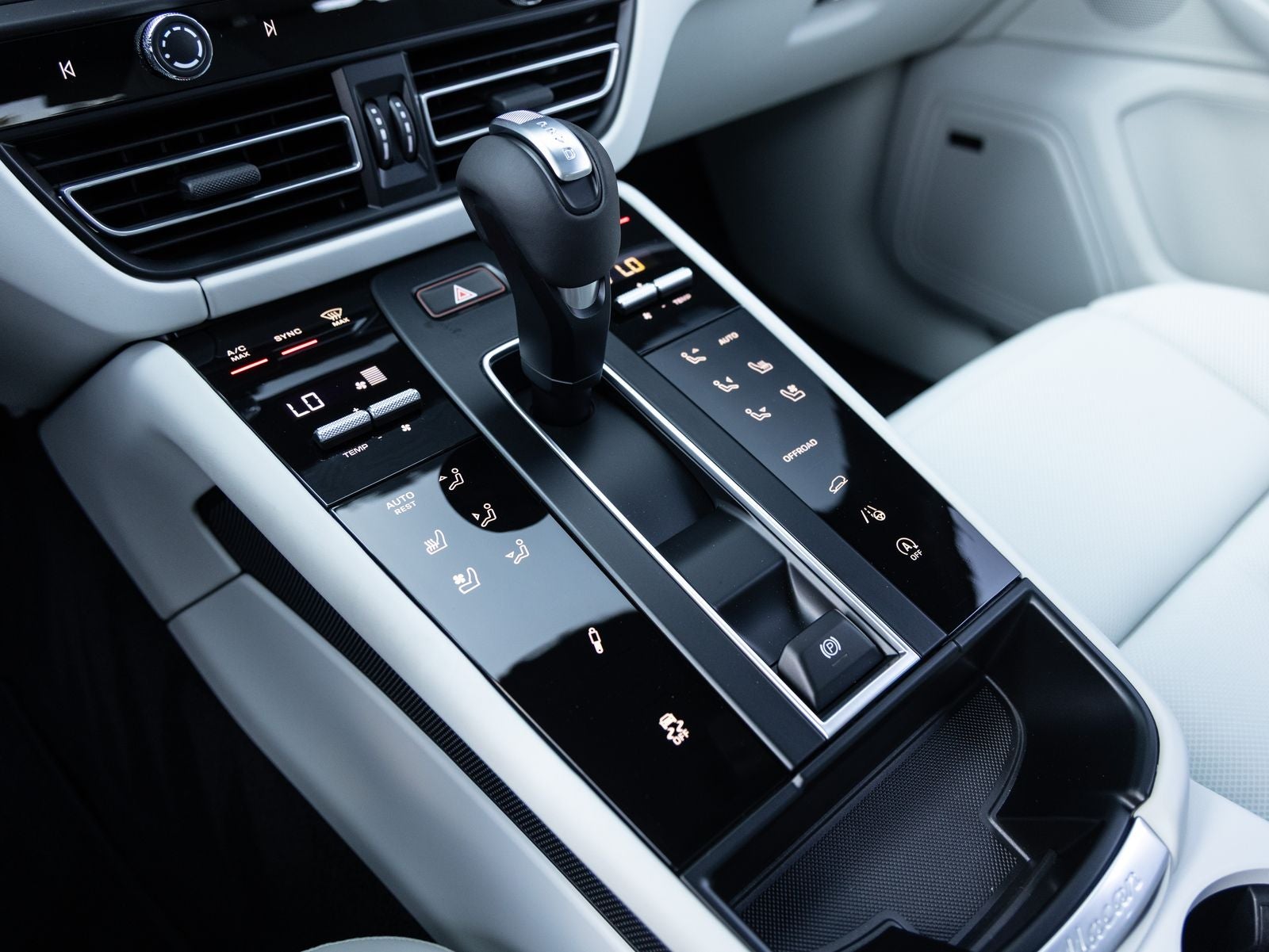 2026 Porsche Macan Macan S