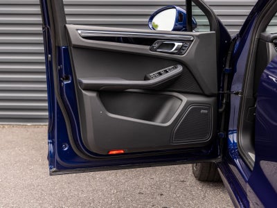 2025 Porsche Macan Macan S