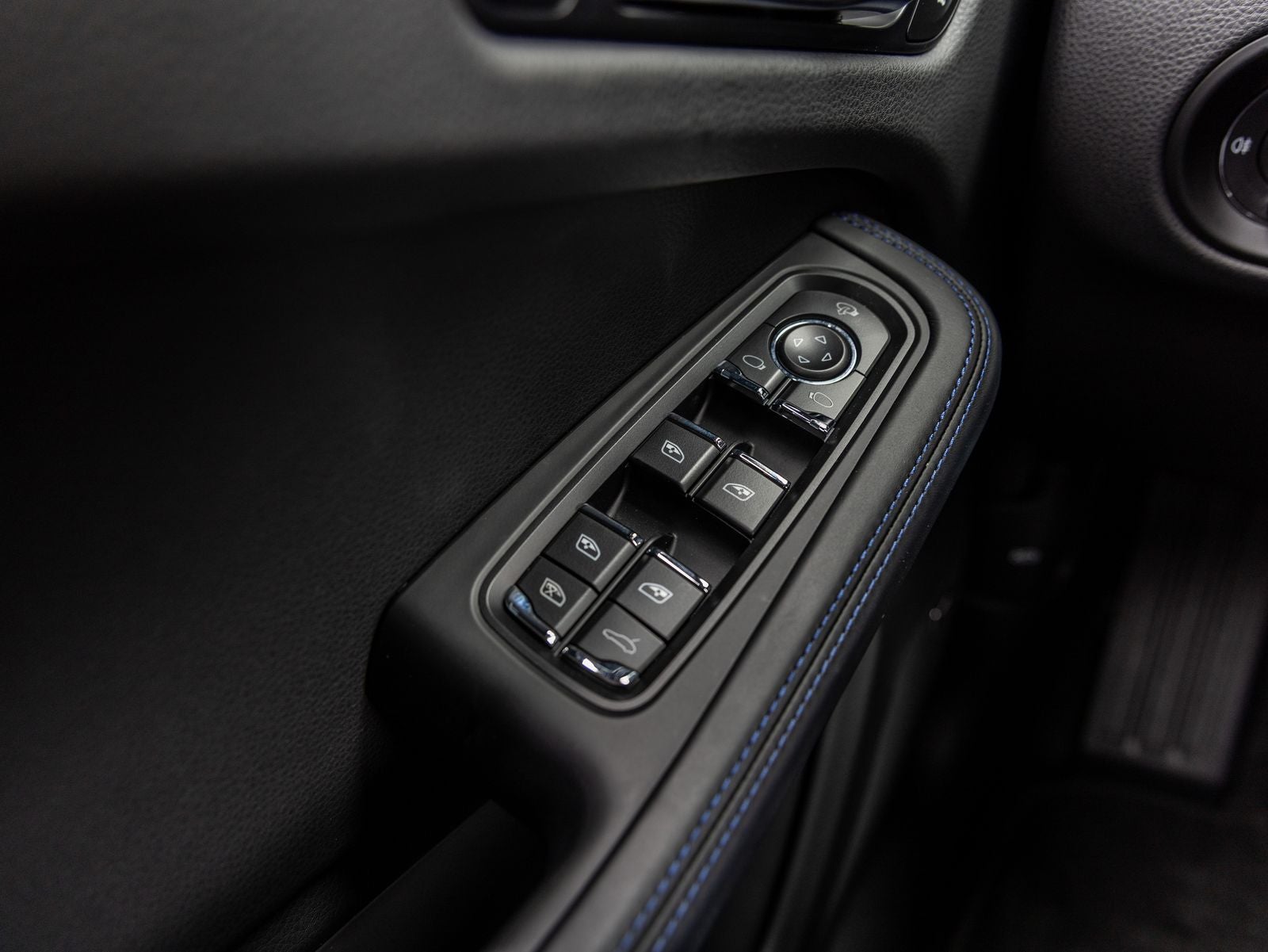 2025 Porsche Macan Macan S
