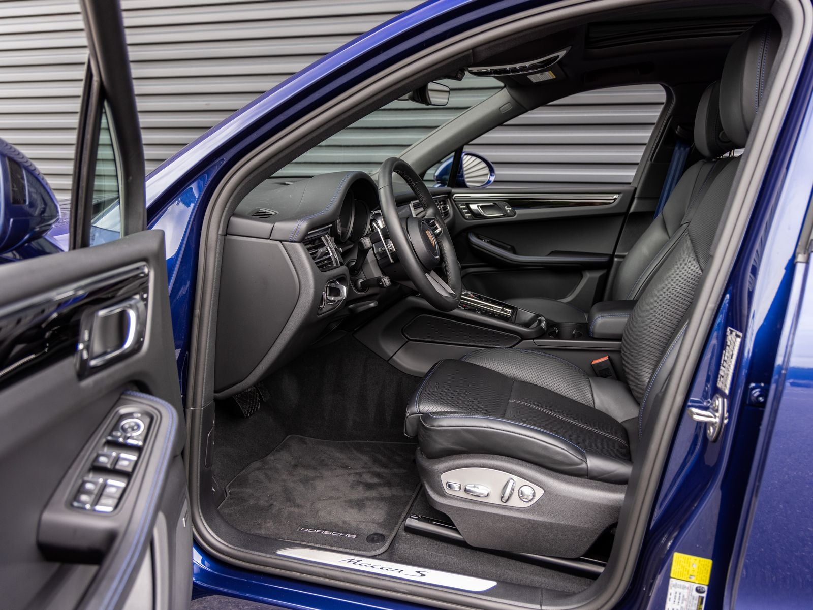 2025 Porsche Macan Macan S