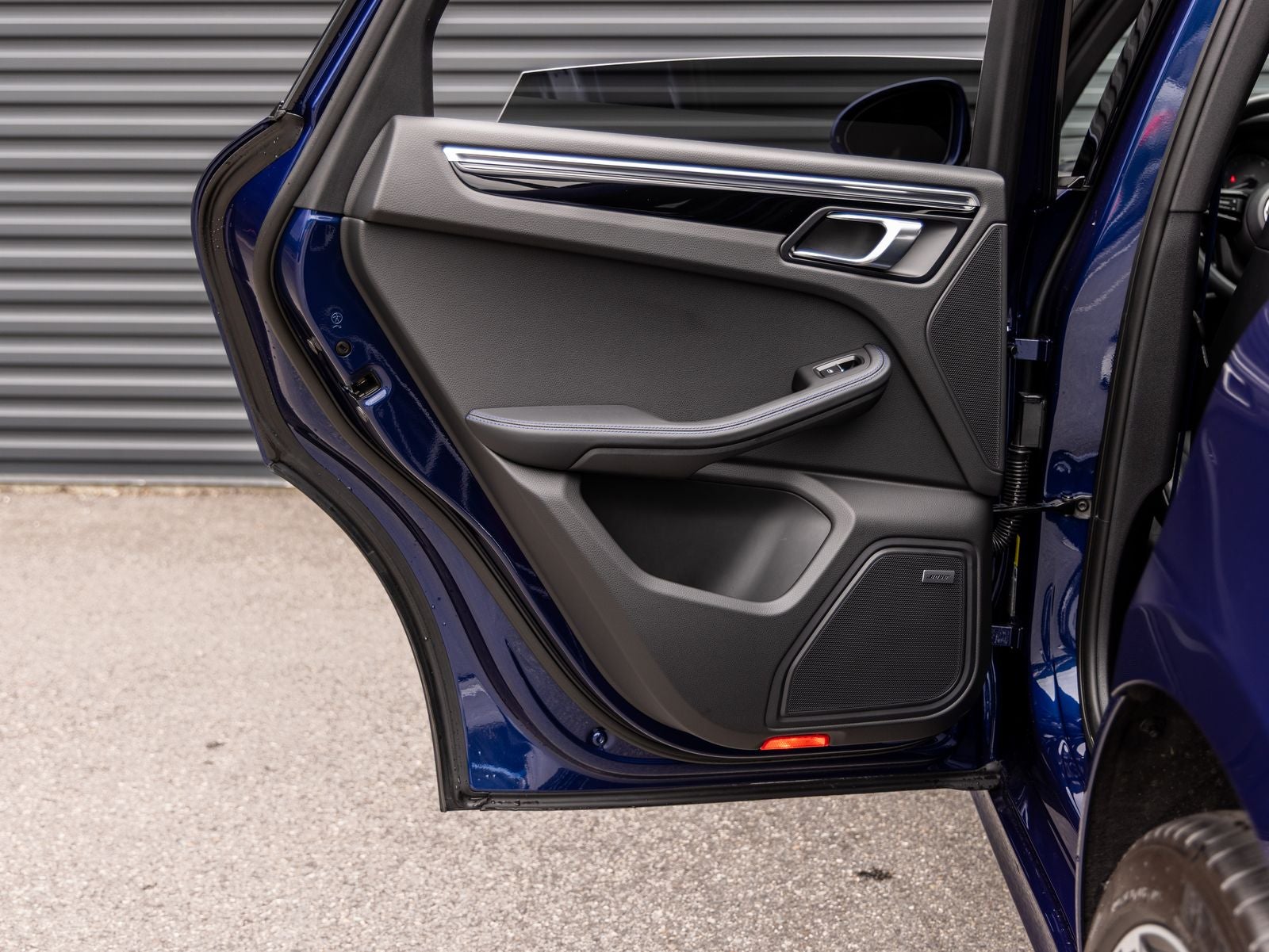 2025 Porsche Macan Macan S
