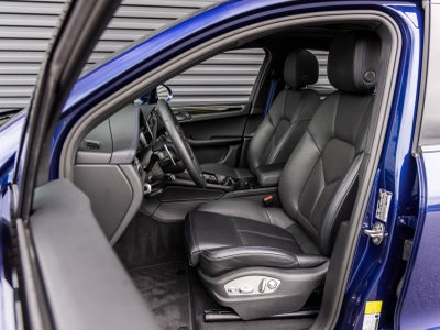 2025 Porsche Macan Macan S