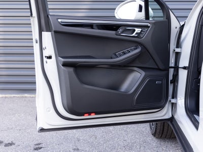 2026 Porsche Macan Macan S