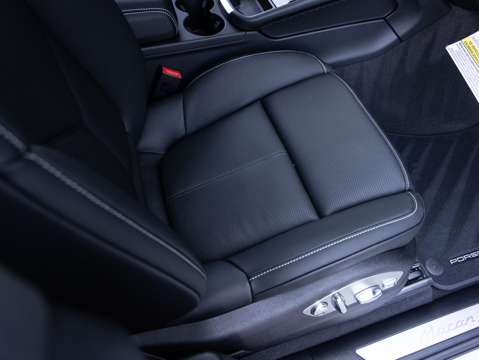 2026 Porsche Macan Macan S