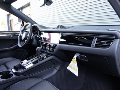 2026 Porsche Macan Macan S