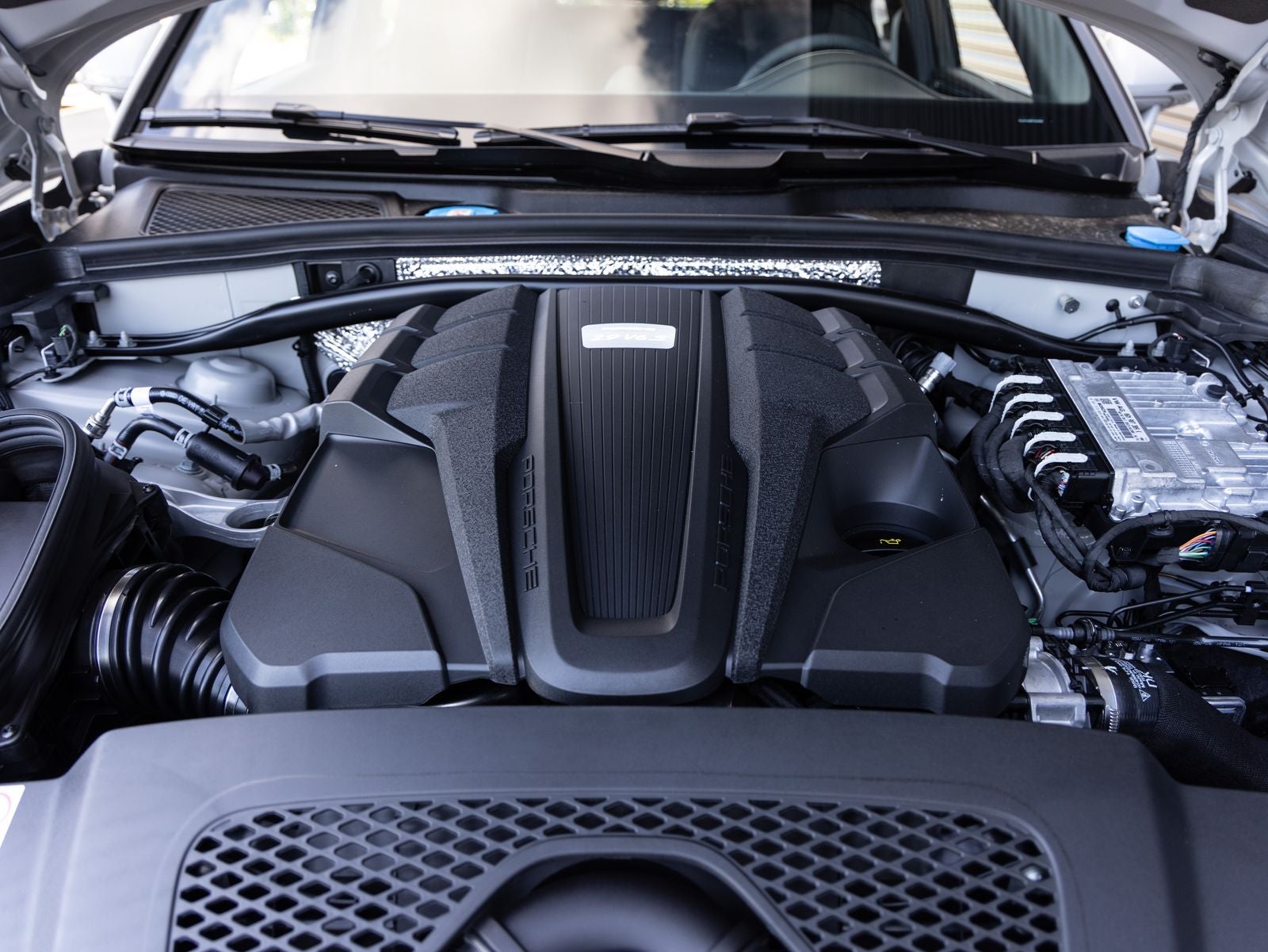 2026 Porsche Macan Macan S