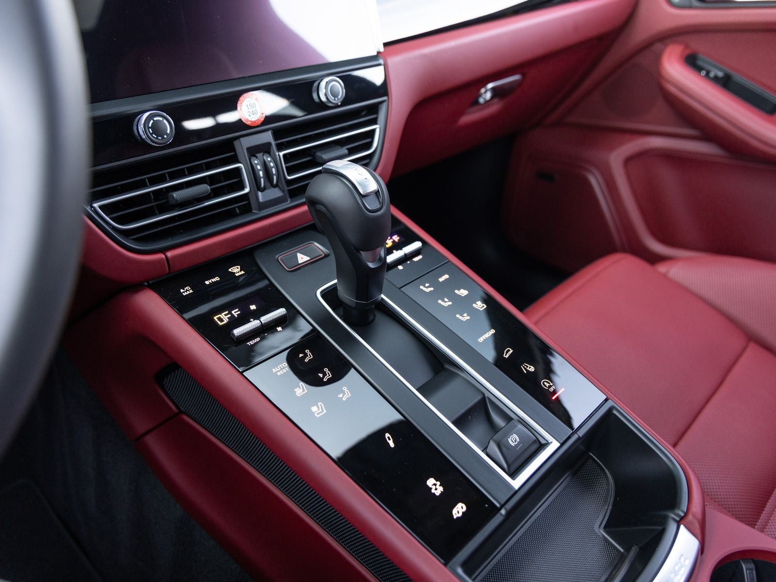 2025 Porsche Macan S