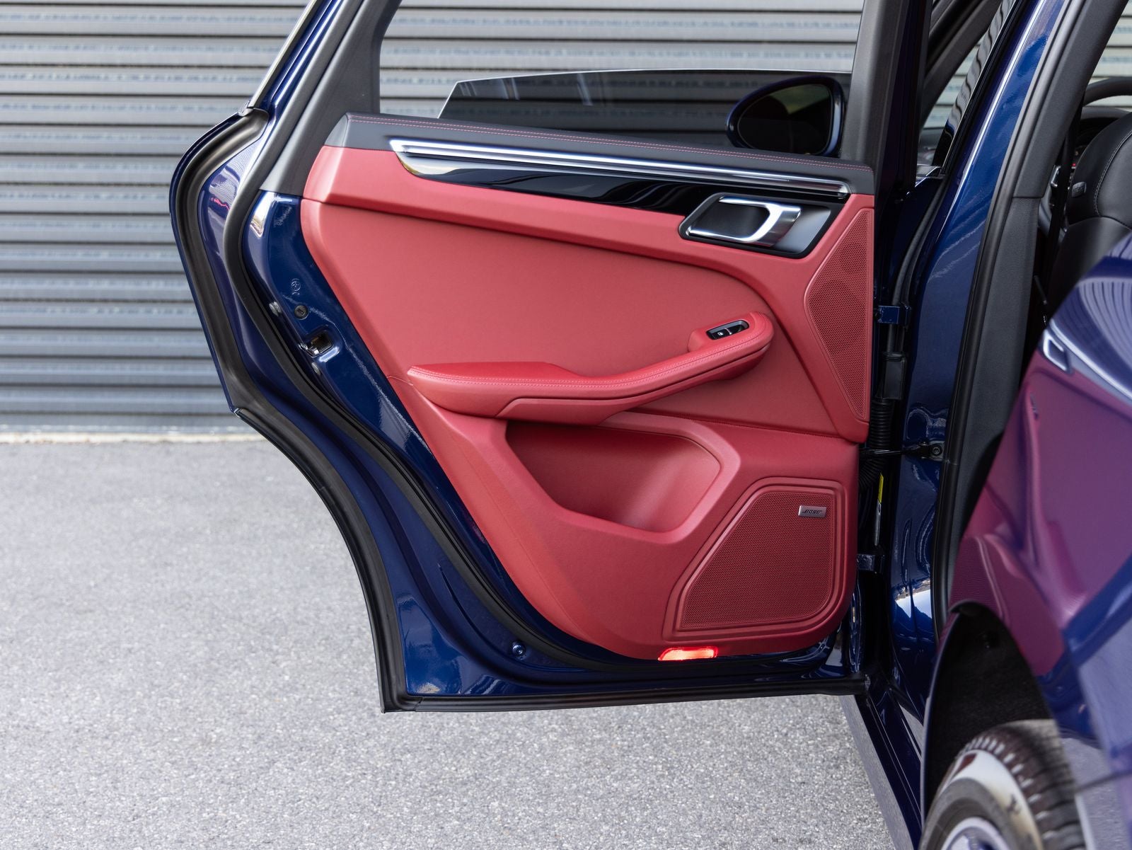 2025 Porsche Macan S