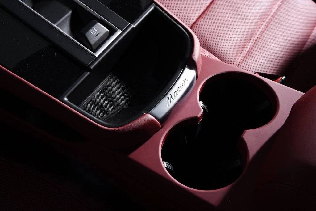 2025 Porsche Macan Macan S