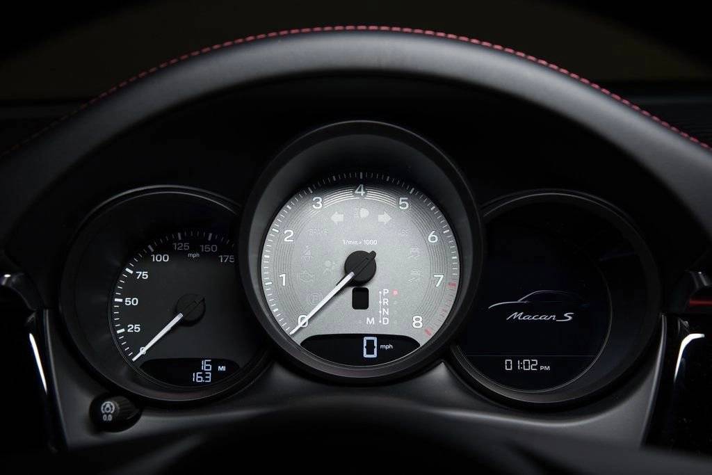 2025 Porsche Macan Macan S