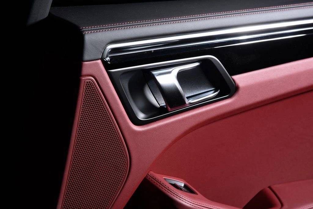 2025 Porsche Macan Macan S