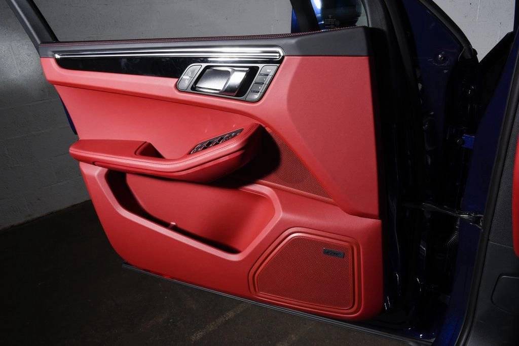 2025 Porsche Macan Macan S