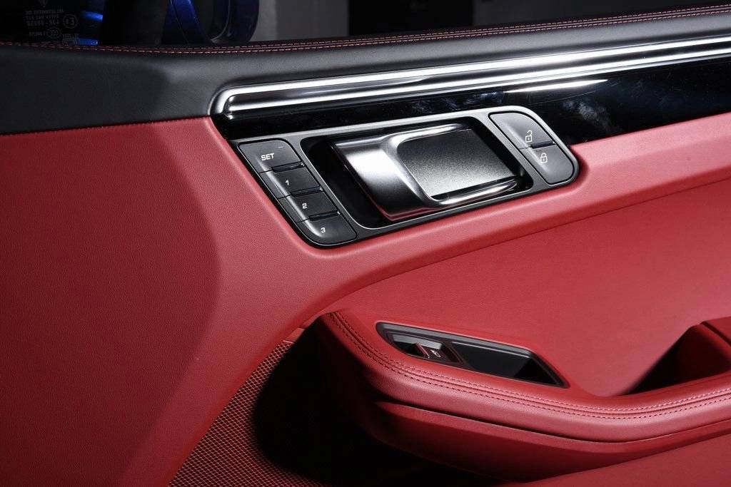 2025 Porsche Macan Macan S