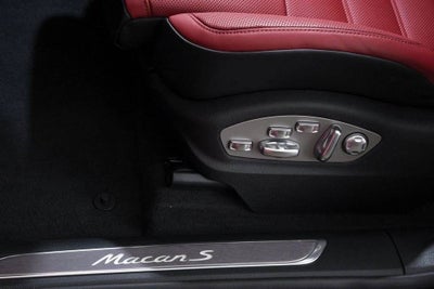 2025 Porsche Macan Macan S