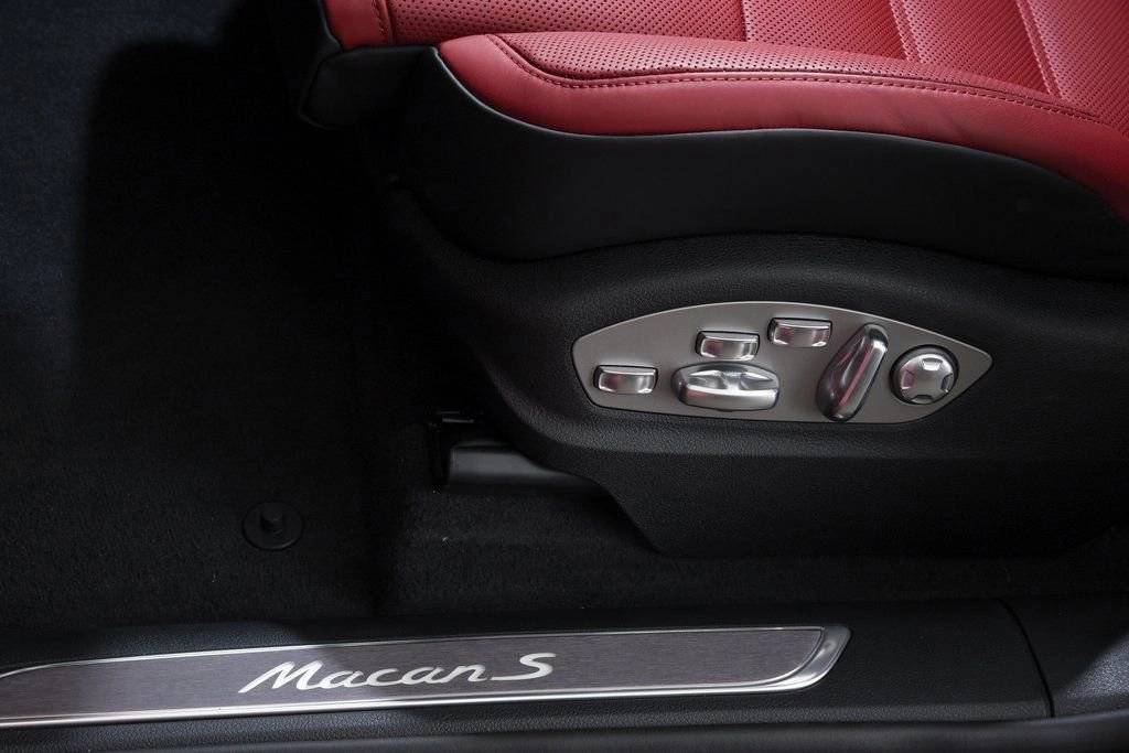 2025 Porsche Macan Macan S