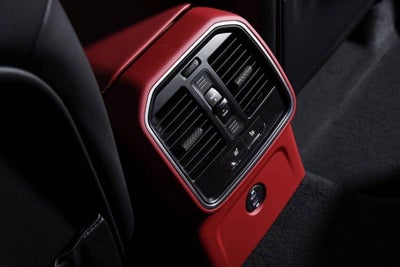 2025 Porsche Macan Macan S