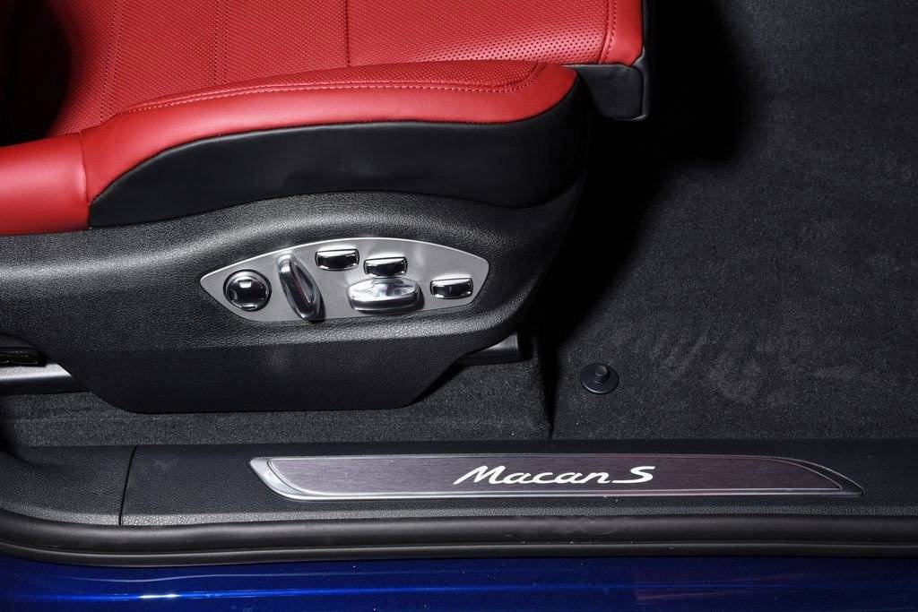 2025 Porsche Macan Macan S