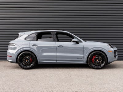 2026 Porsche Cayenne Cayenne GTS