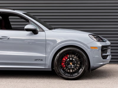 2026 Porsche Cayenne Cayenne GTS