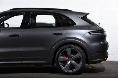 2025 Porsche Cayenne Cayenne GTS