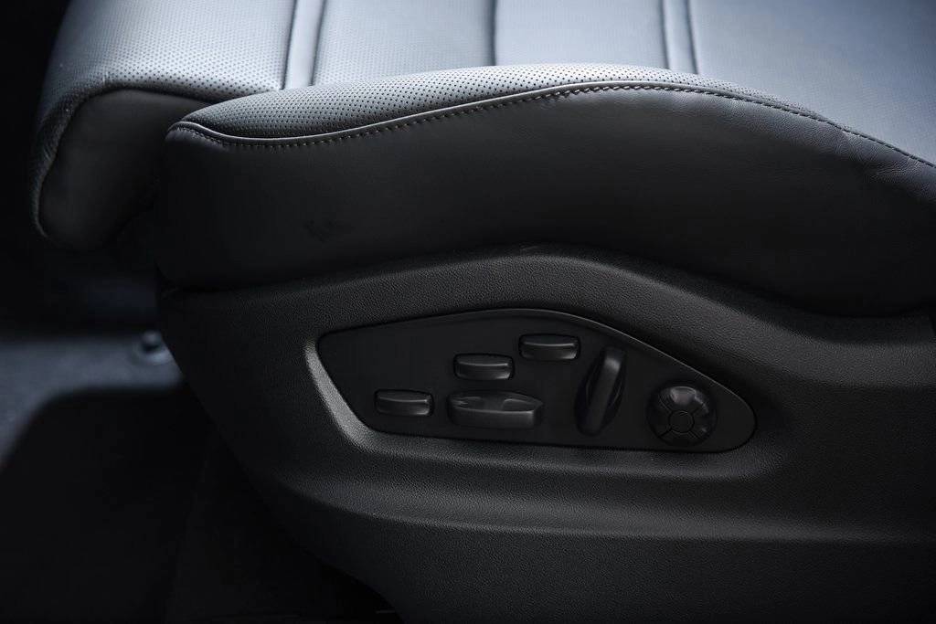 2025 Porsche Cayenne Cayenne GTS