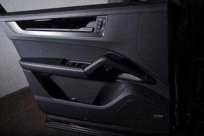 2025 Porsche Cayenne Cayenne GTS