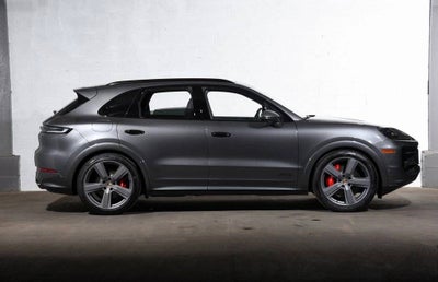 2025 Porsche Cayenne Cayenne GTS