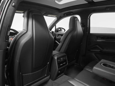 2026 Porsche Cayenne Cayenne GTS