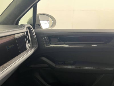 2026 Porsche Cayenne Cayenne GTS