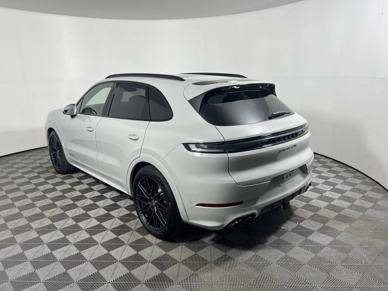 2026 Porsche Cayenne Cayenne GTS