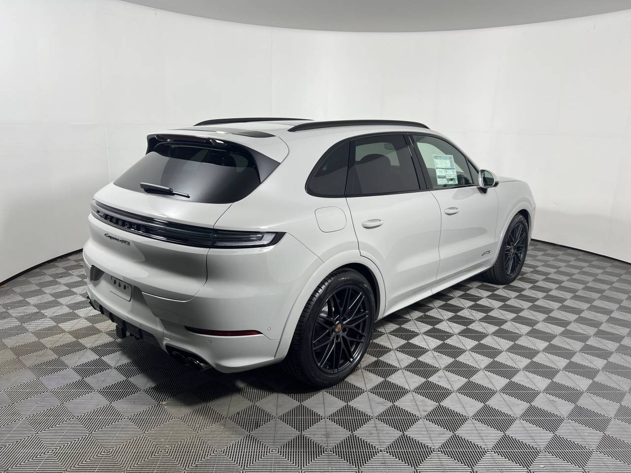 2026 Porsche Cayenne Cayenne GTS