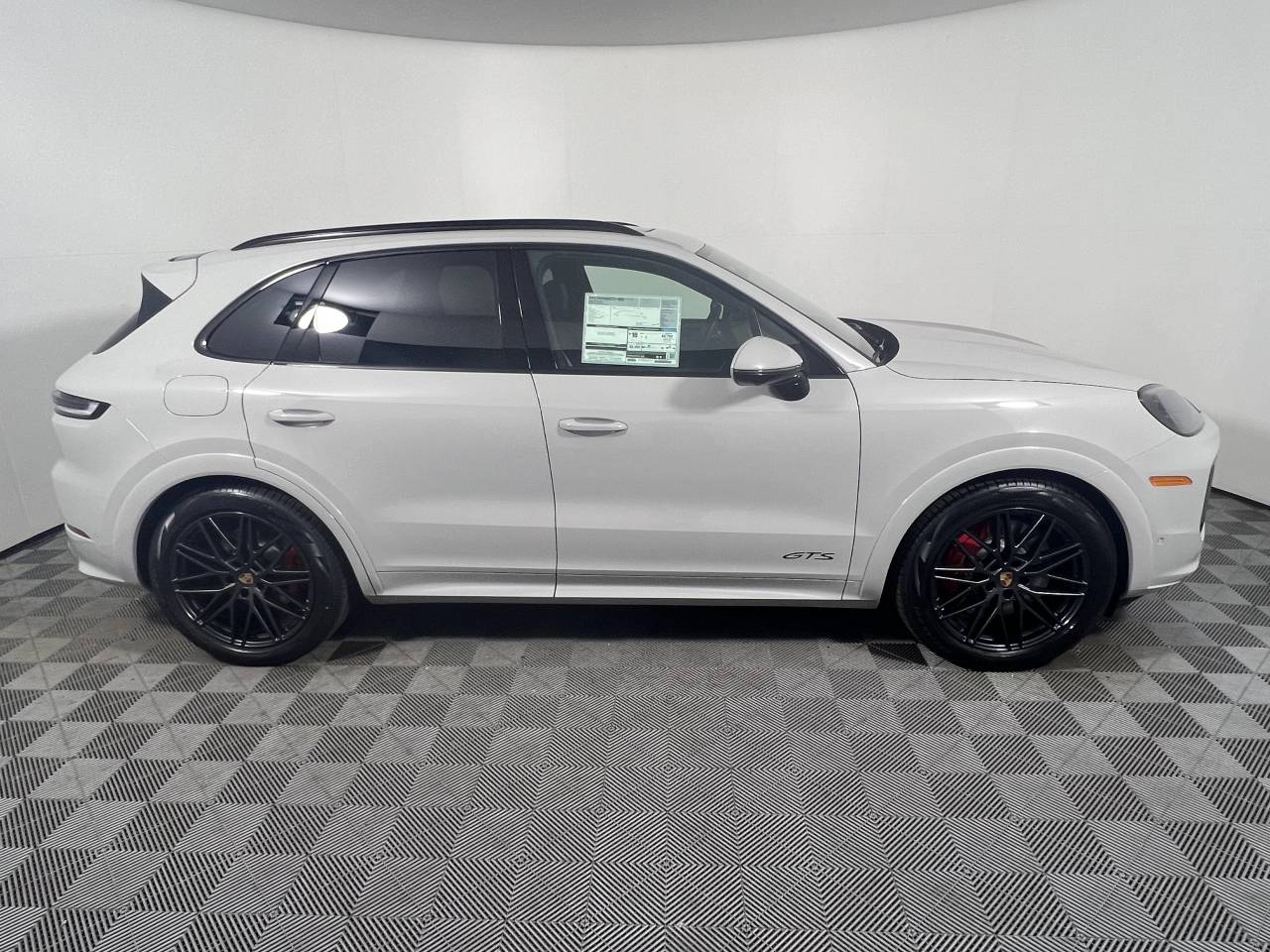 2026 Porsche Cayenne Cayenne GTS