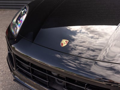 2023 Porsche Cayenne Turbo S E-Hybrid