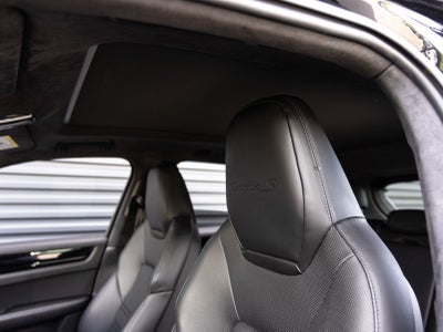 2023 Porsche Cayenne Turbo S E-Hybrid