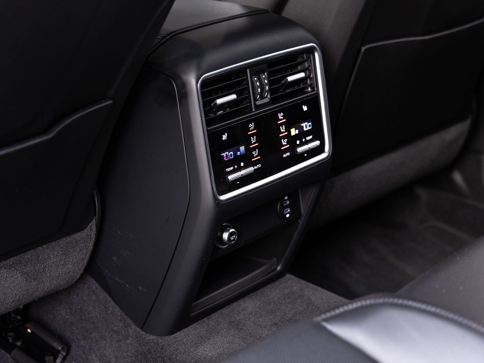 2023 Porsche Cayenne Turbo S E-Hybrid