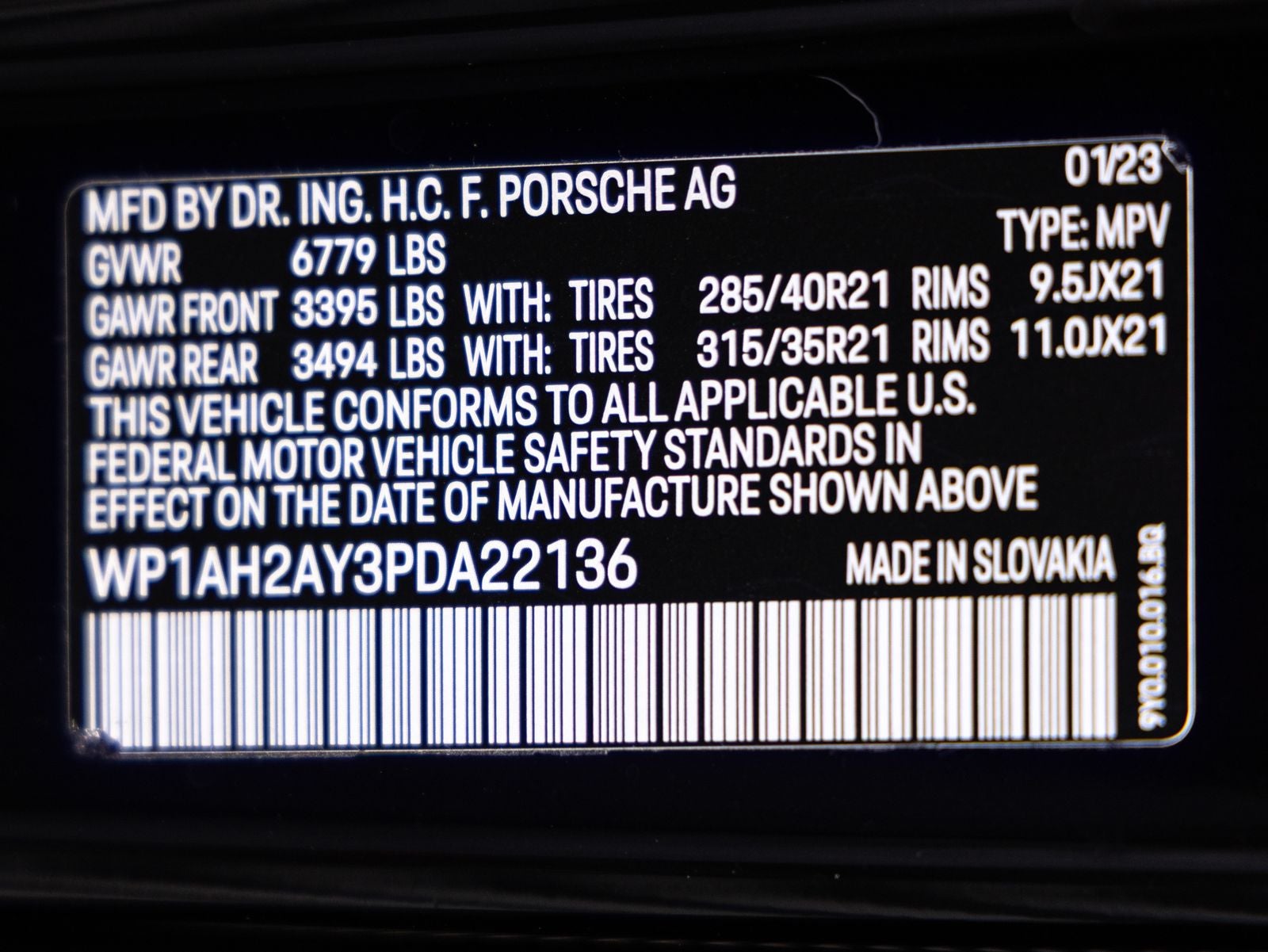 2023 Porsche Cayenne Turbo S E-Hybrid