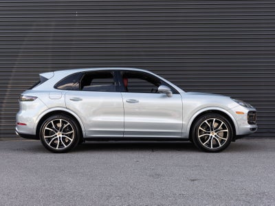 2023 Porsche Cayenne Cayenne Turbo S E-Hybrid