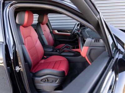 2025 Porsche Cayenne Cayenne S