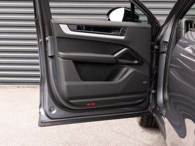 2026 Porsche Cayenne Coupe