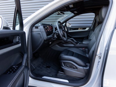 2026 Porsche Cayenne Cayenne Coupe