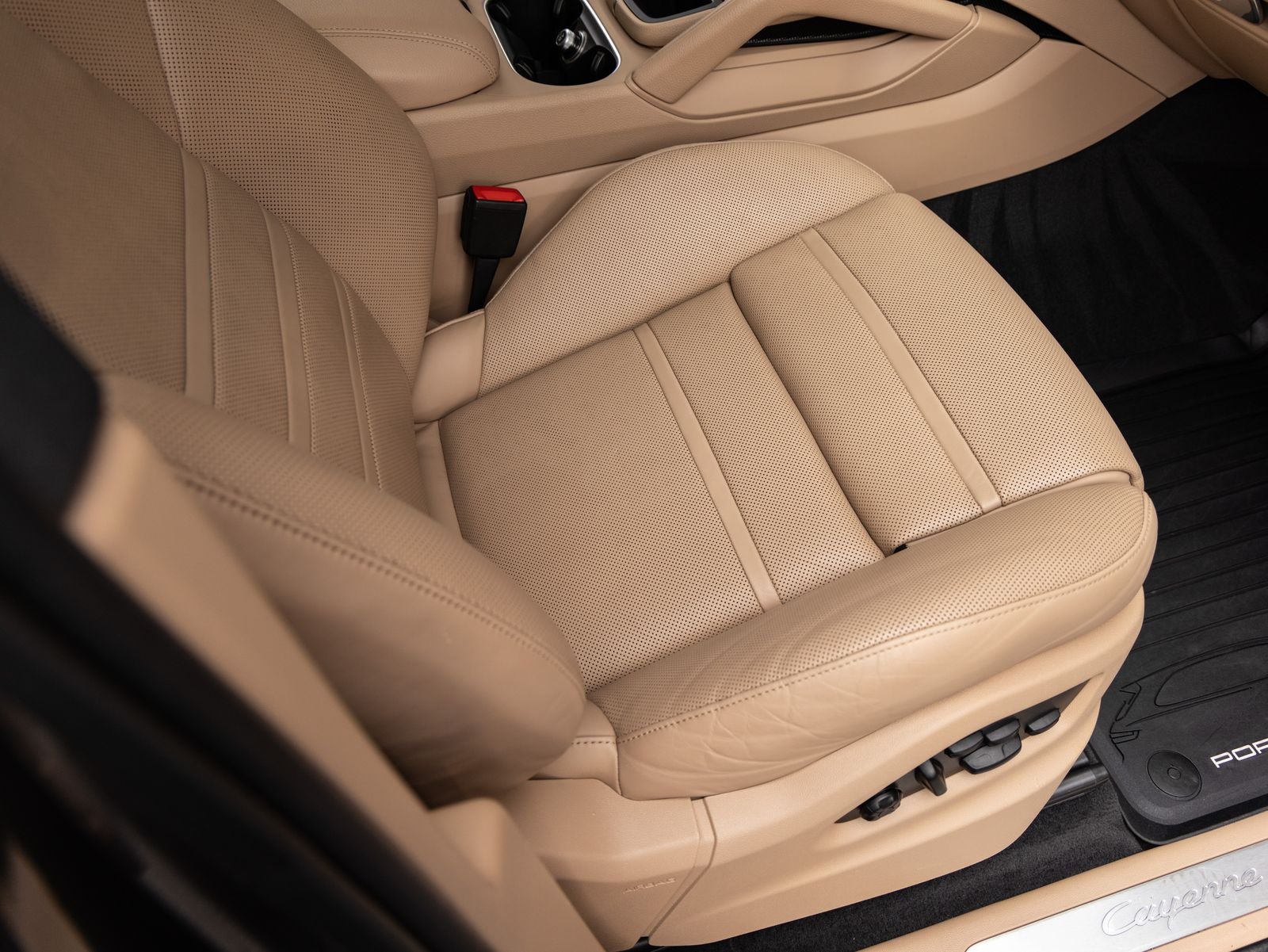 2022 Porsche Cayenne Coupe