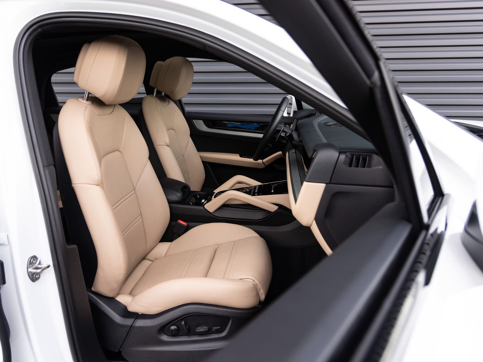 2025 Porsche Cayenne Cayenne Coupe